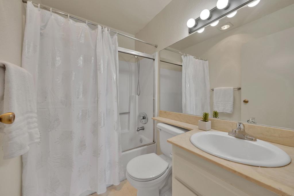 3535 Monroe Avenue 23