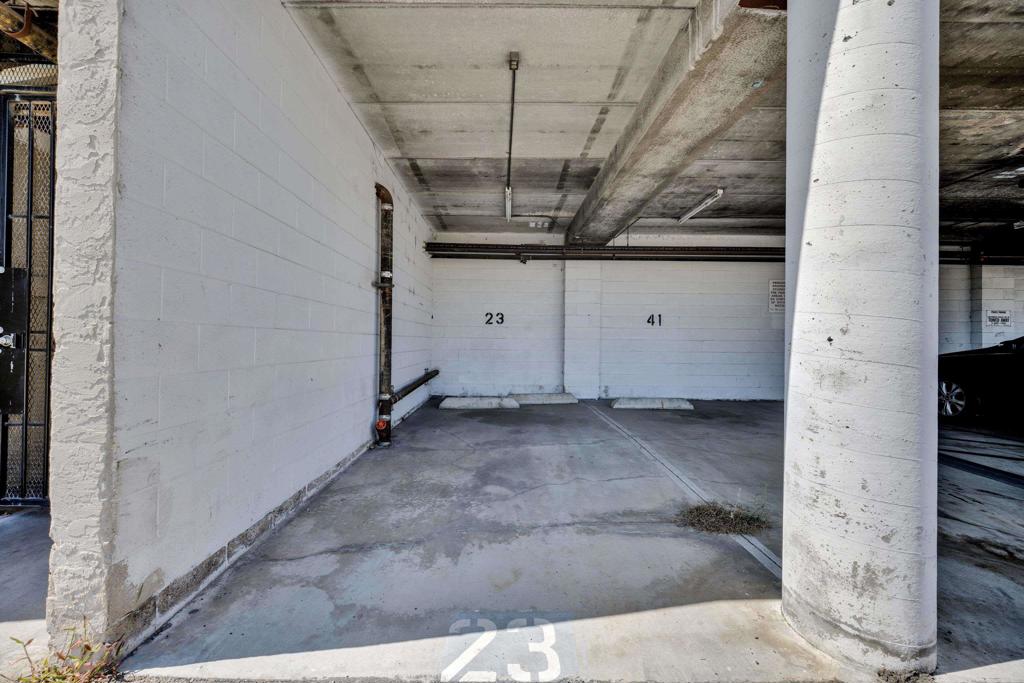 3535 Monroe Avenue 23