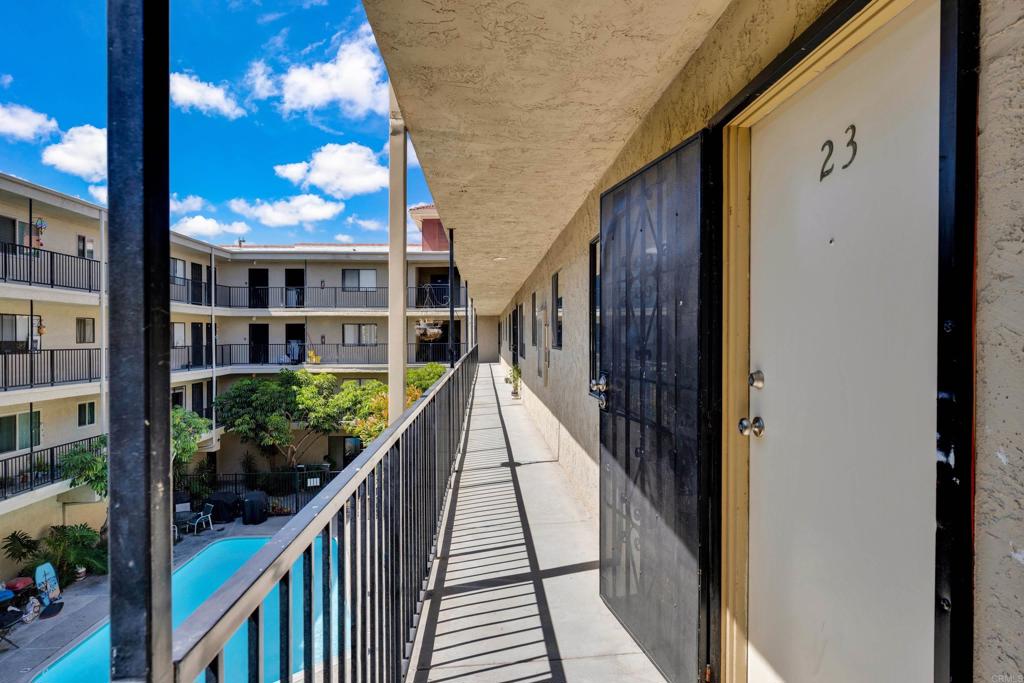 3535 Monroe Avenue 23