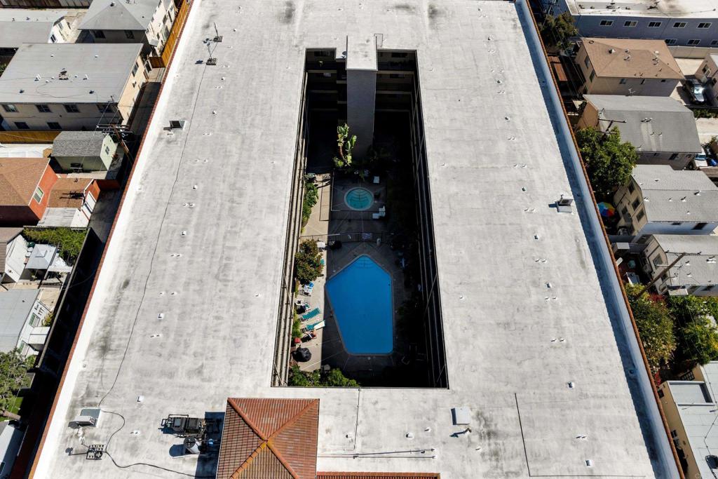 3535 Monroe Avenue 23