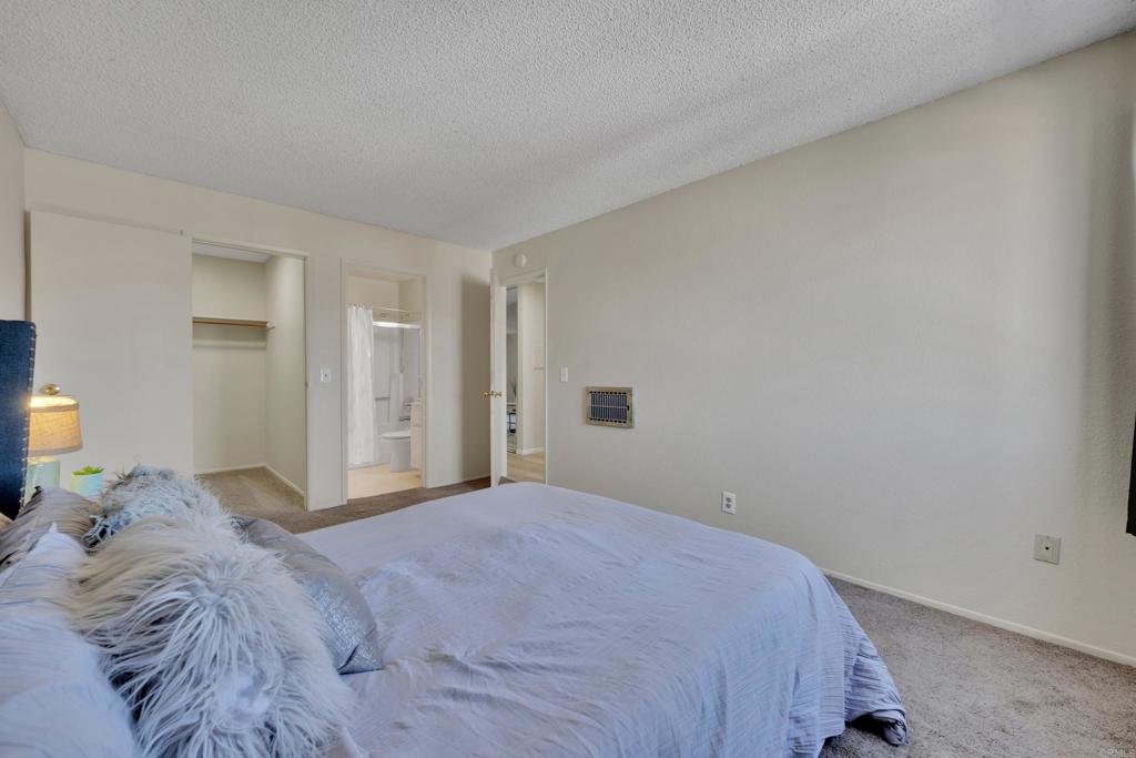 3535 Monroe Avenue 23