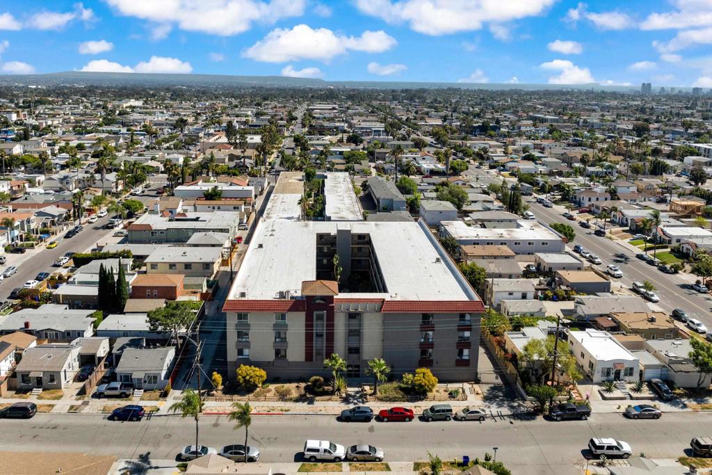 3535 Monroe Avenue 23