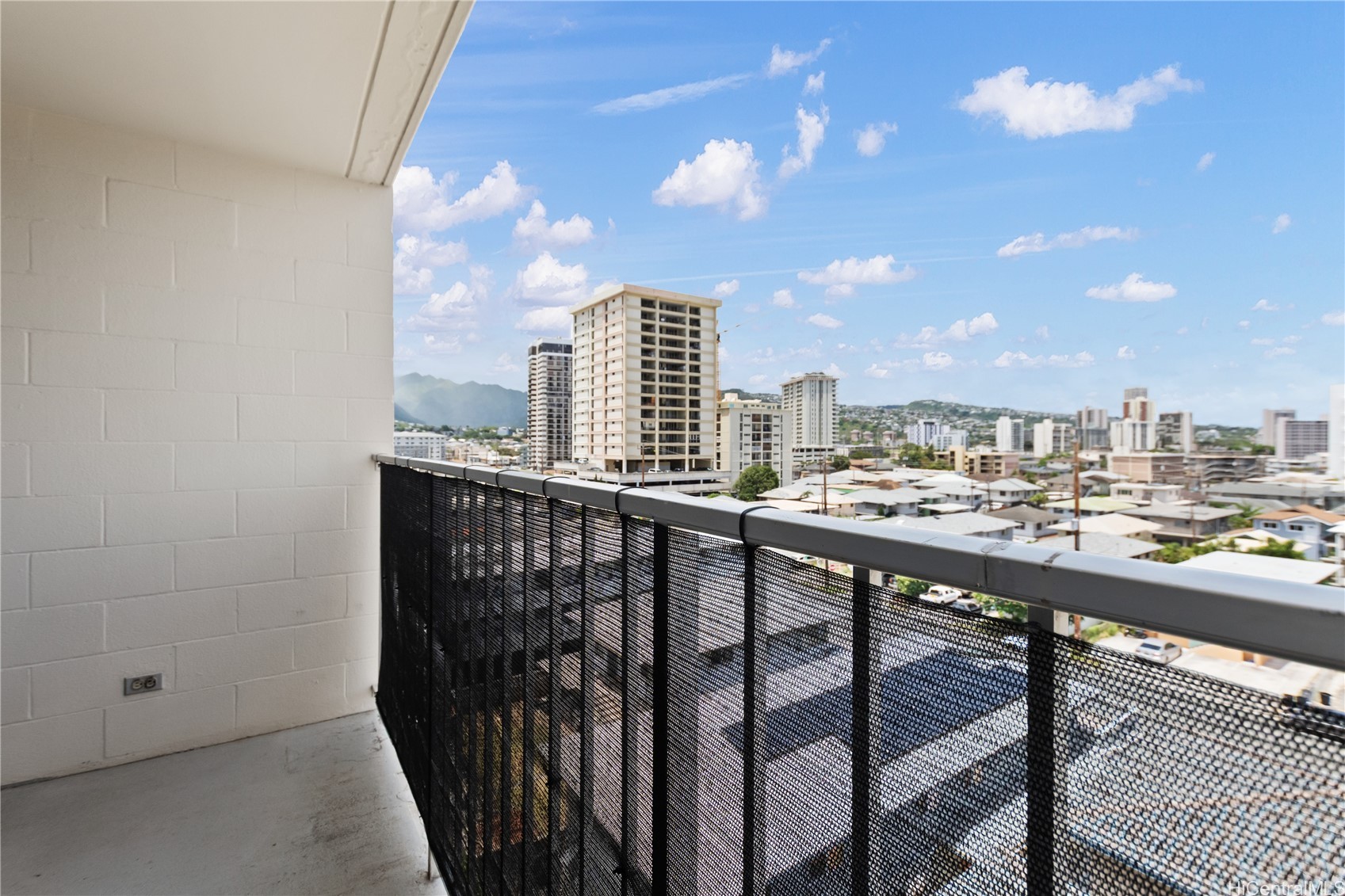2122 Lime Street 703
