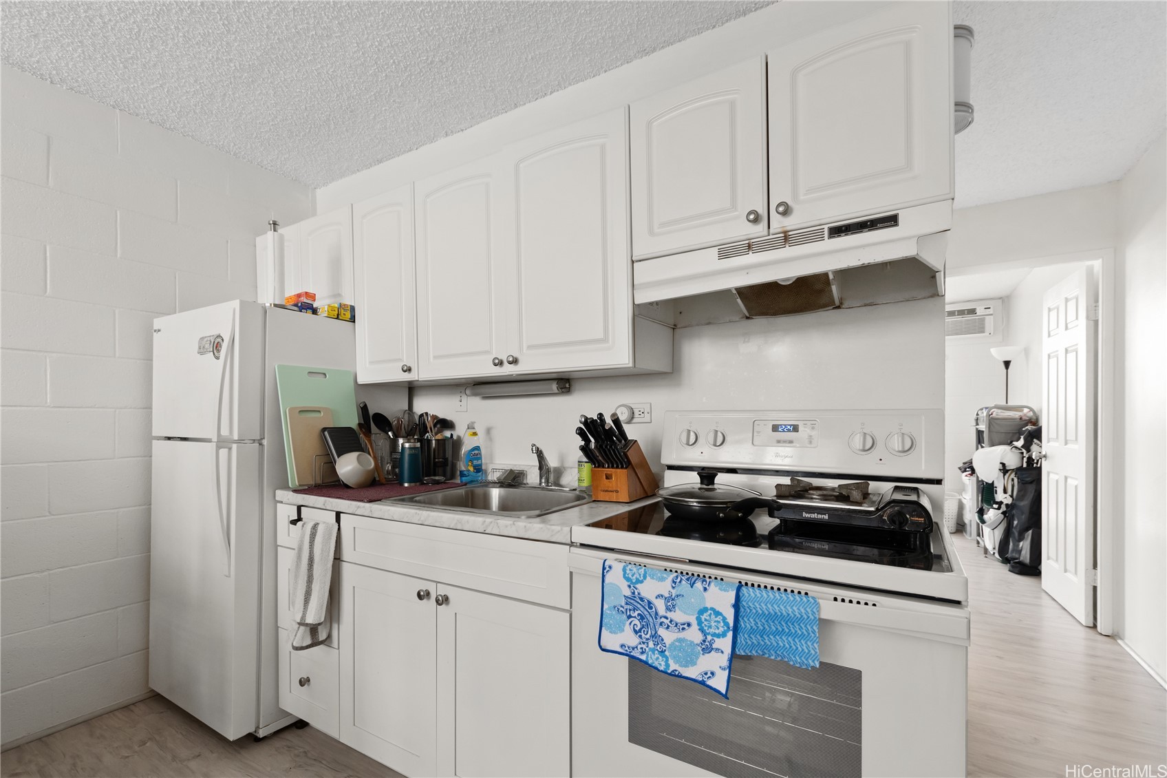 2122 Lime Street 703