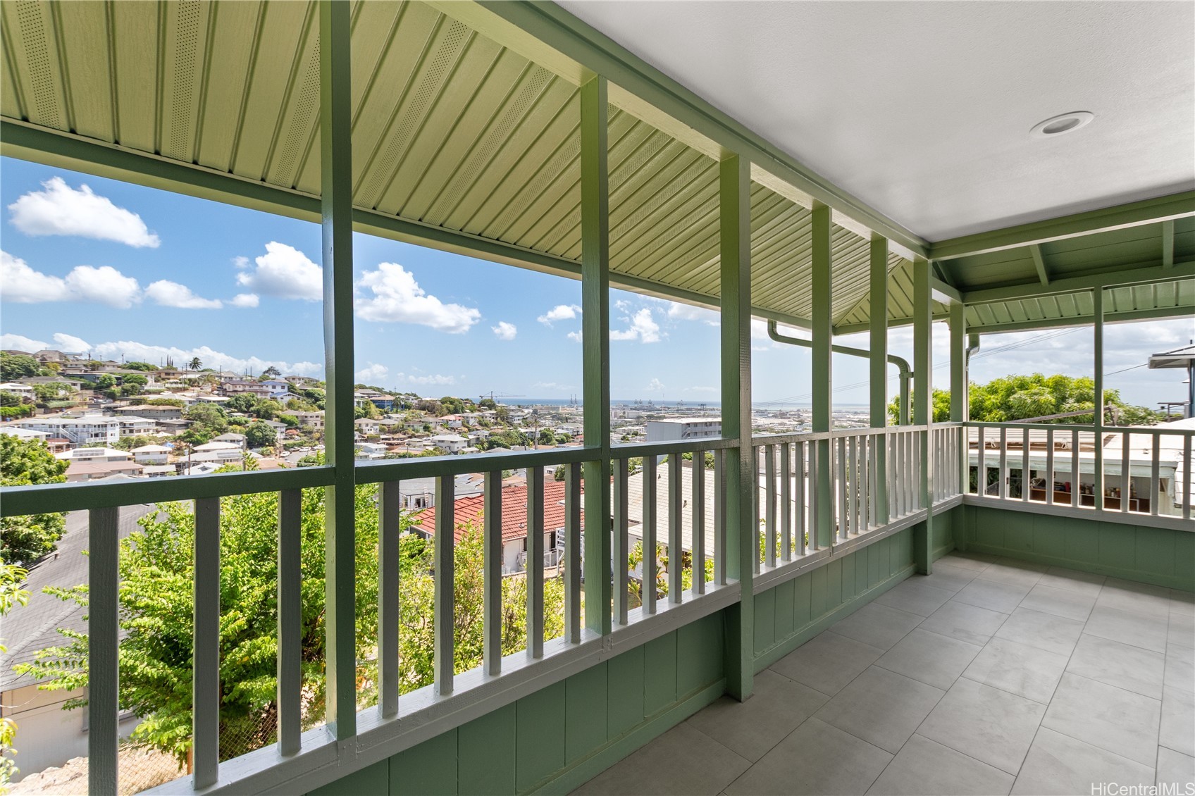 2285 Makanani Drive