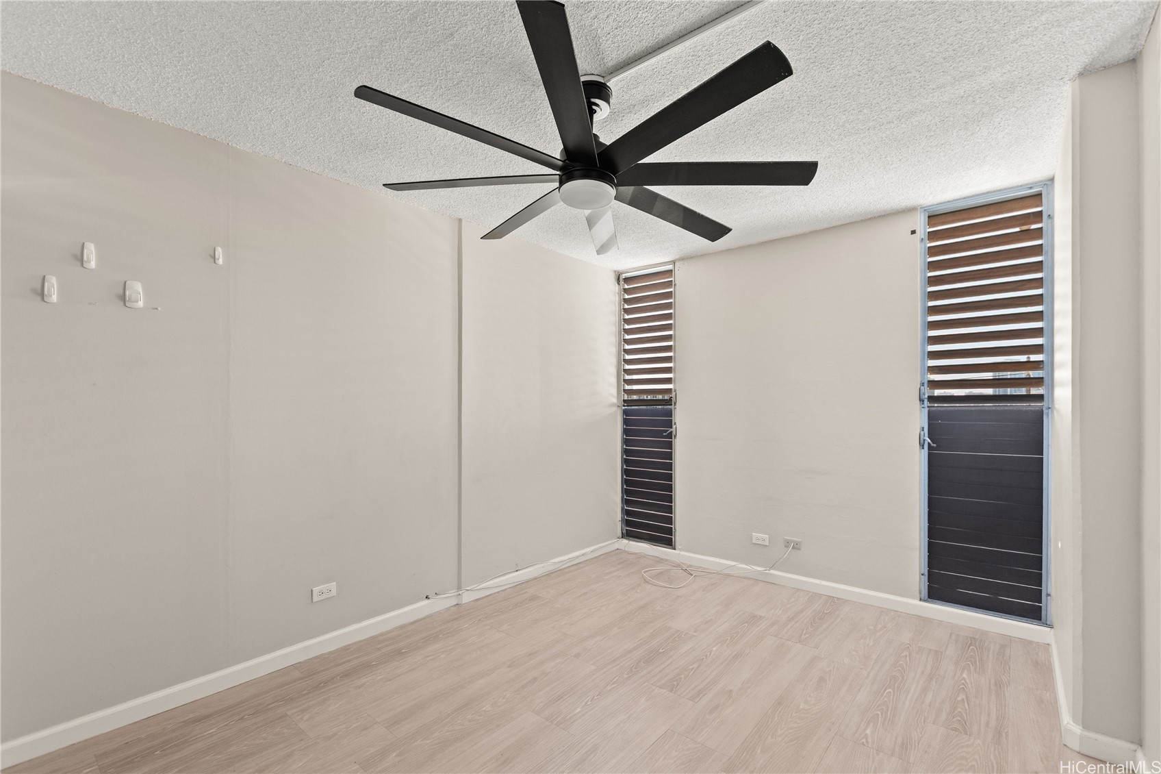 1069 Spencer Street 101
