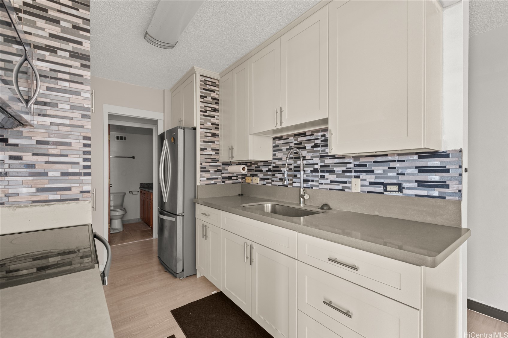 1069 Spencer Street 101