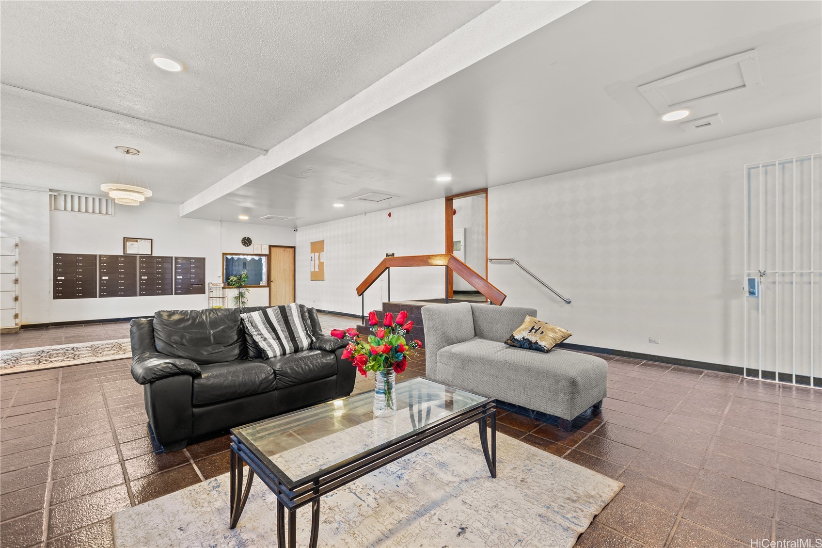 1069 Spencer Street 101