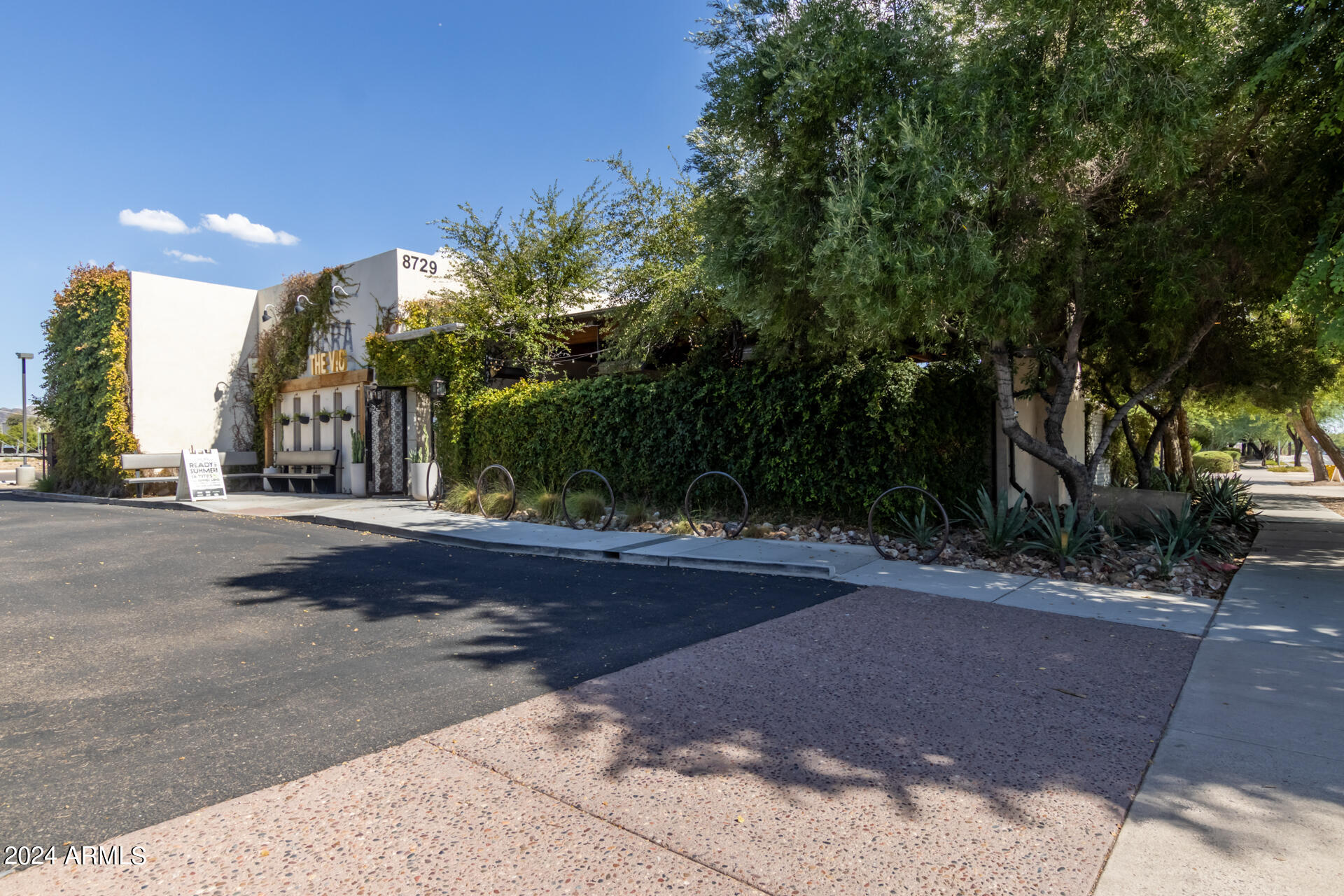 21 W ROYAL PALM Road