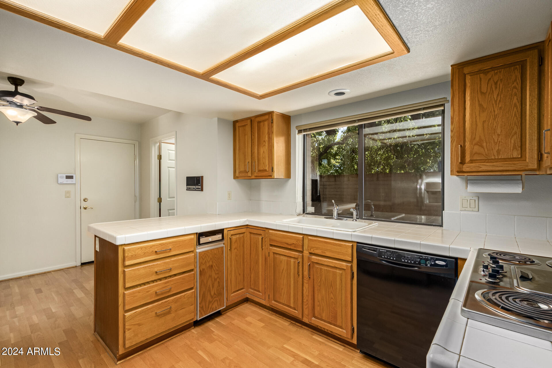 21 W ROYAL PALM Road