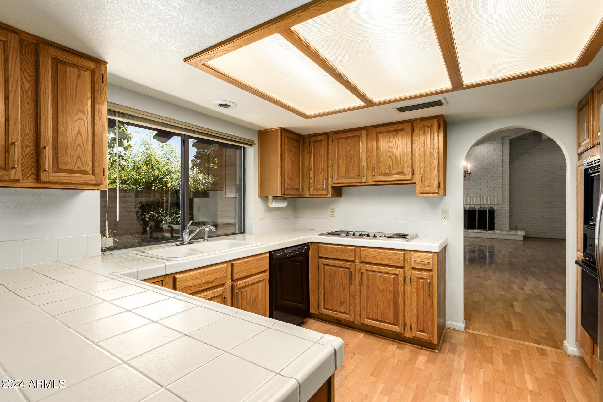 21 W ROYAL PALM Road