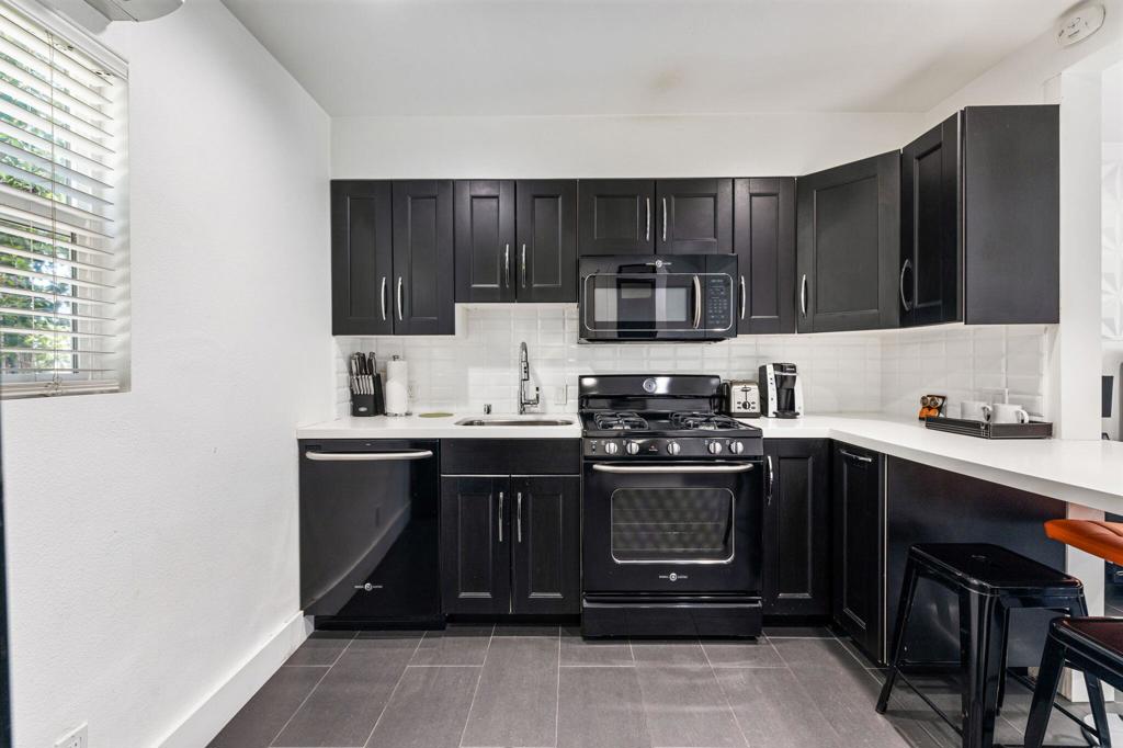 950 Indian Canyon Drive