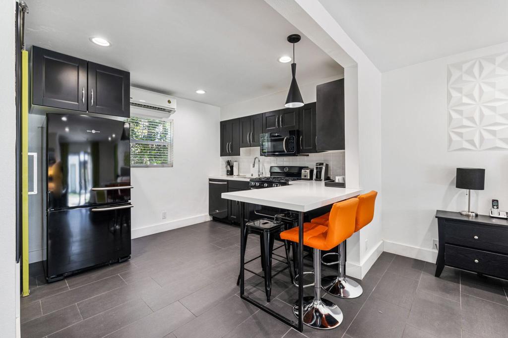 950 Indian Canyon Drive