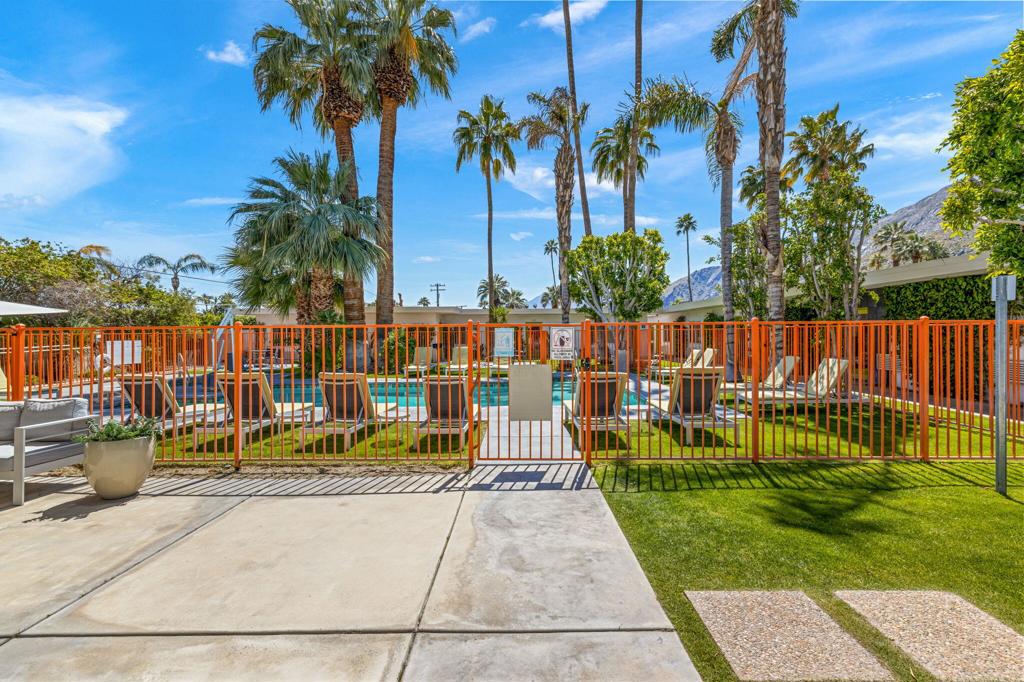950 Indian Canyon Drive