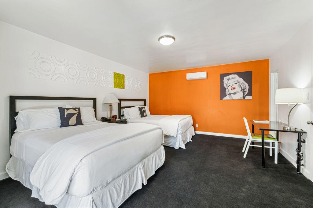 950 Indian Canyon Drive