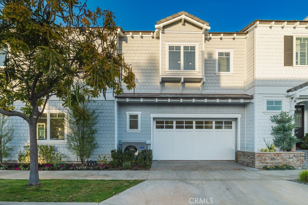700 Acacia Avenue A