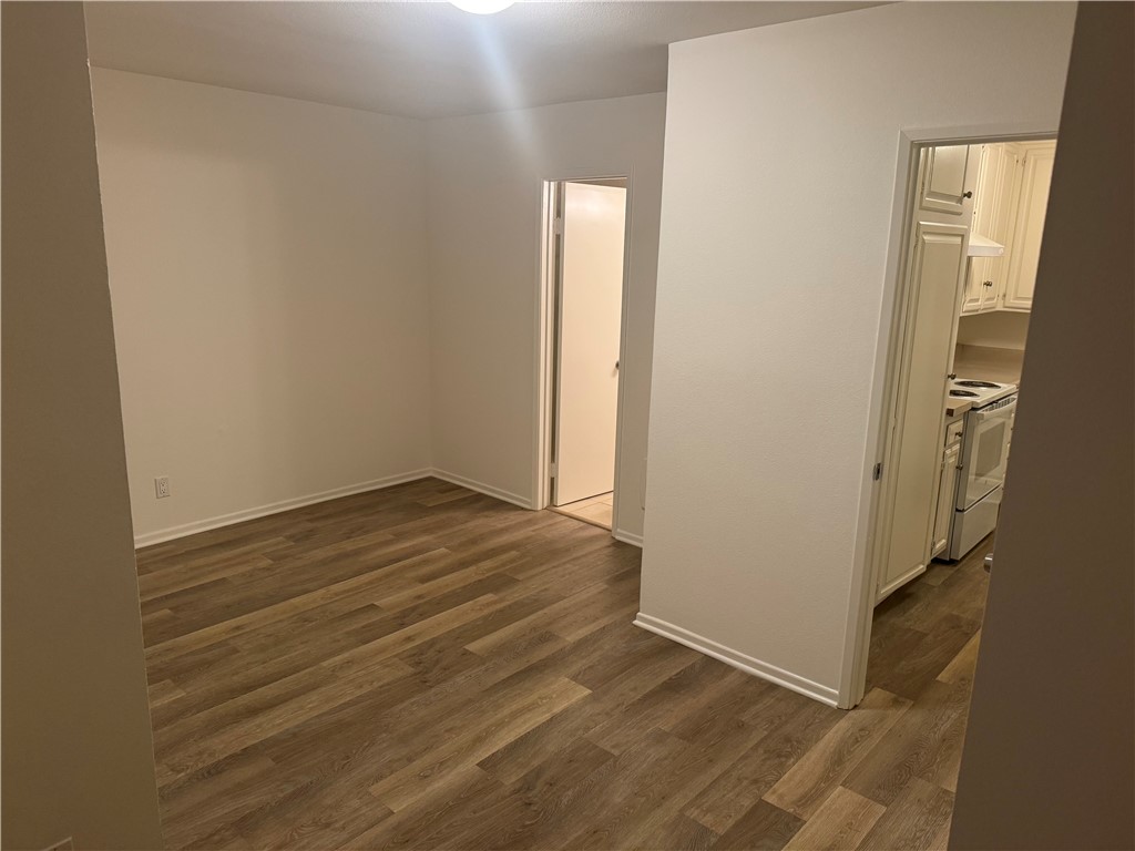 621 Larkspur Avenue 1/2