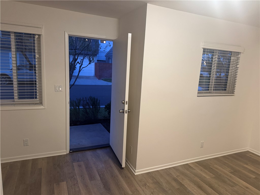 621 Larkspur Avenue 1/2