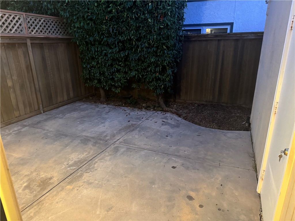 621 Larkspur Avenue 1/2