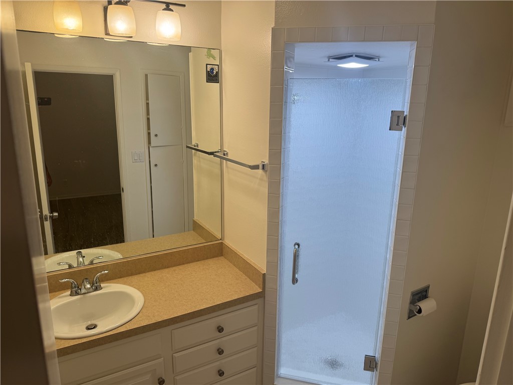 621 Larkspur Avenue 1/2