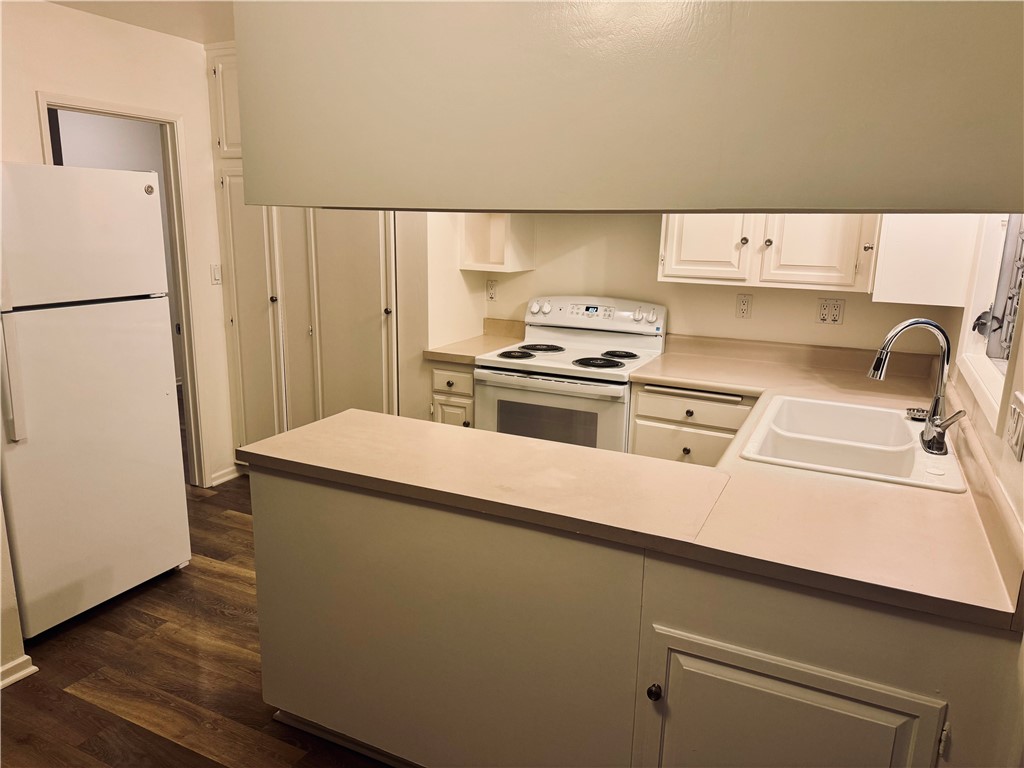 621 Larkspur Avenue 1/2