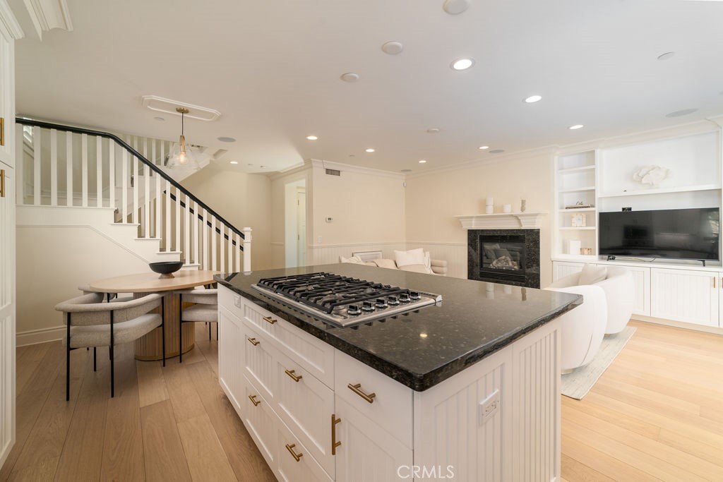 3731 4th Avenue