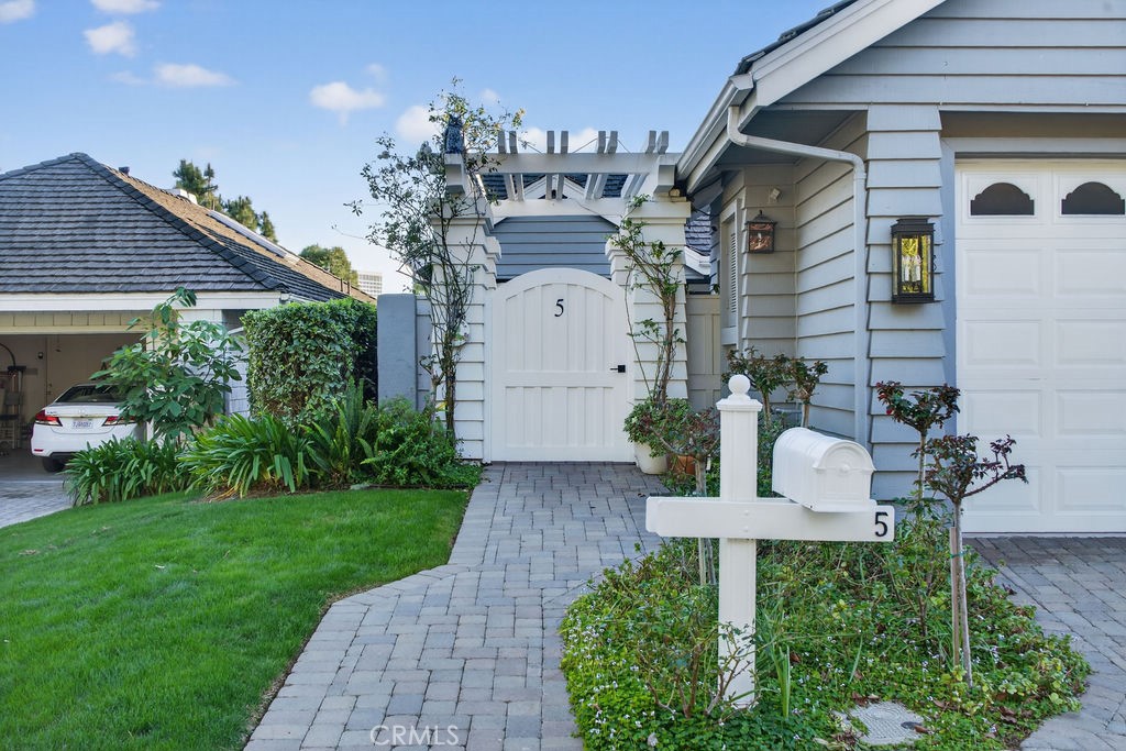 5 Northampton Court 103