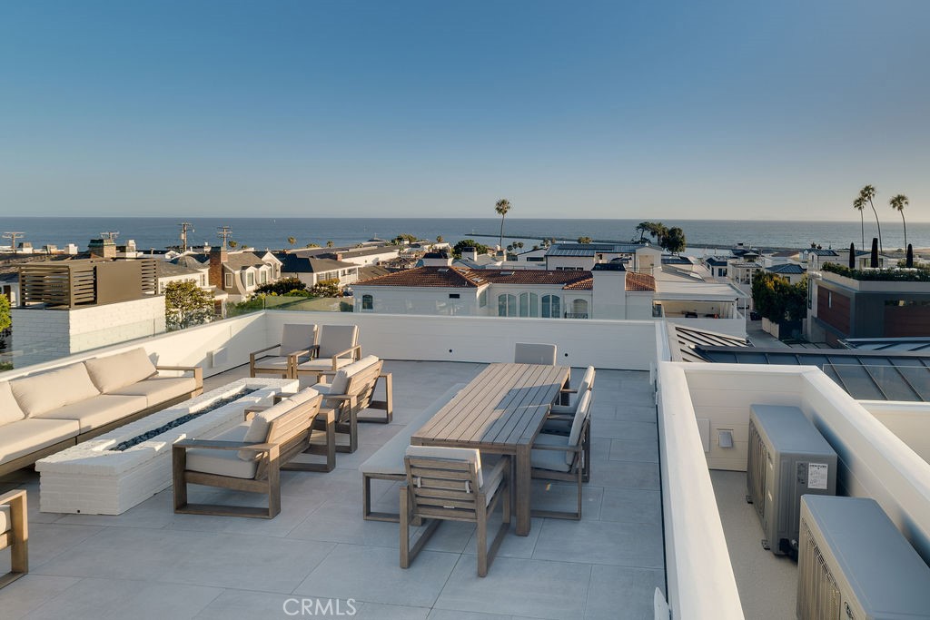 2820 Bayview