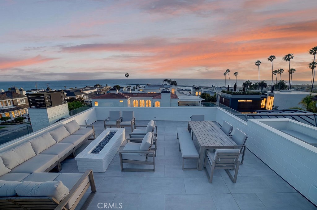 2820 Bayview