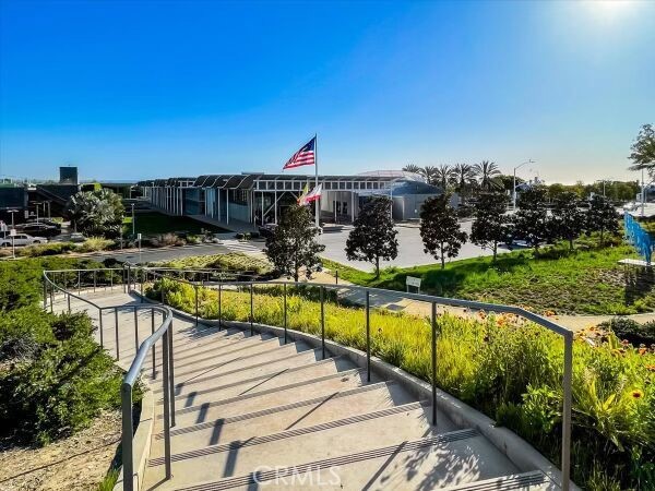 2820 Bayview