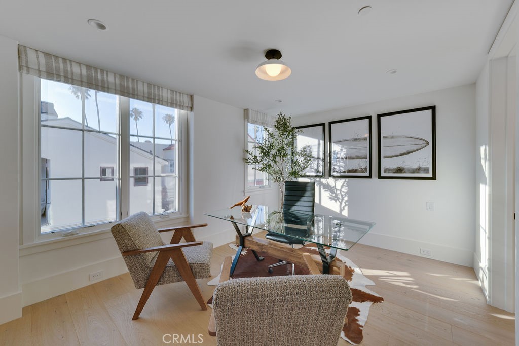 2820 Bayview