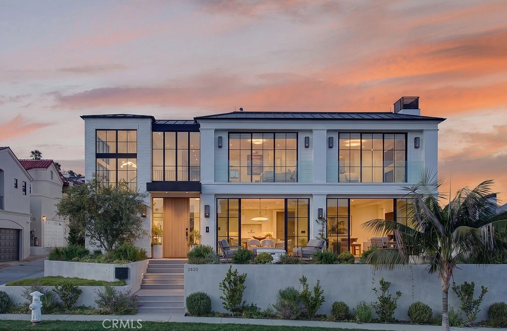 2820 Bayview