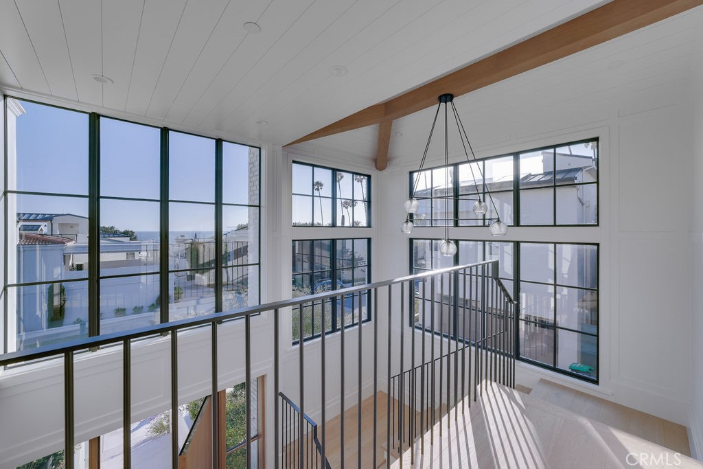 2820 Bayview