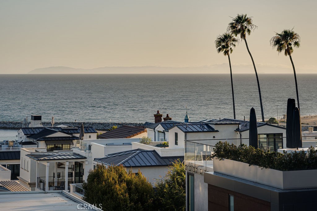 2820 Bayview