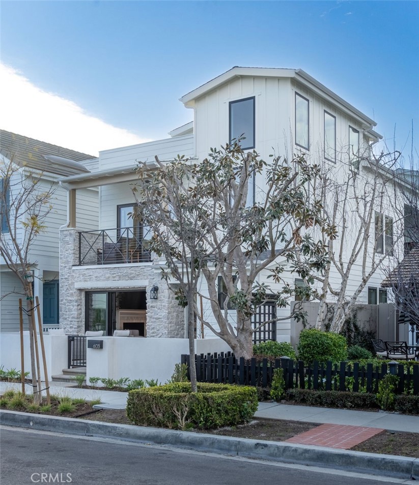 603 Acacia Avenue A