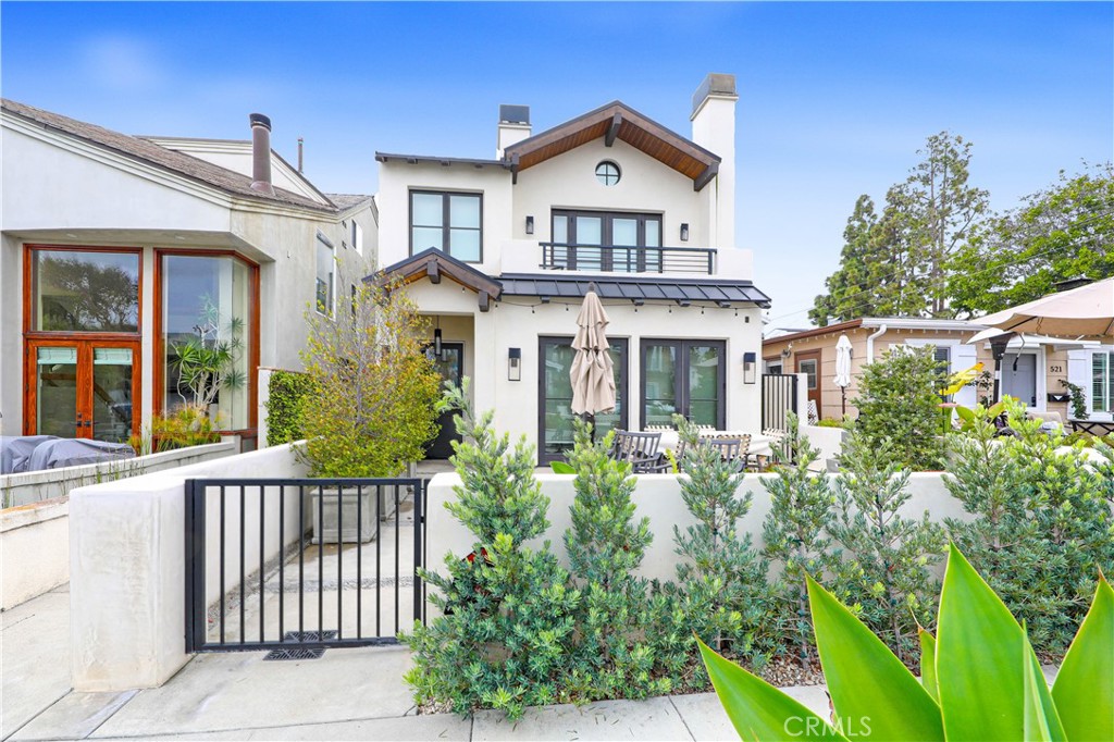519.5 Larkspur Avenue