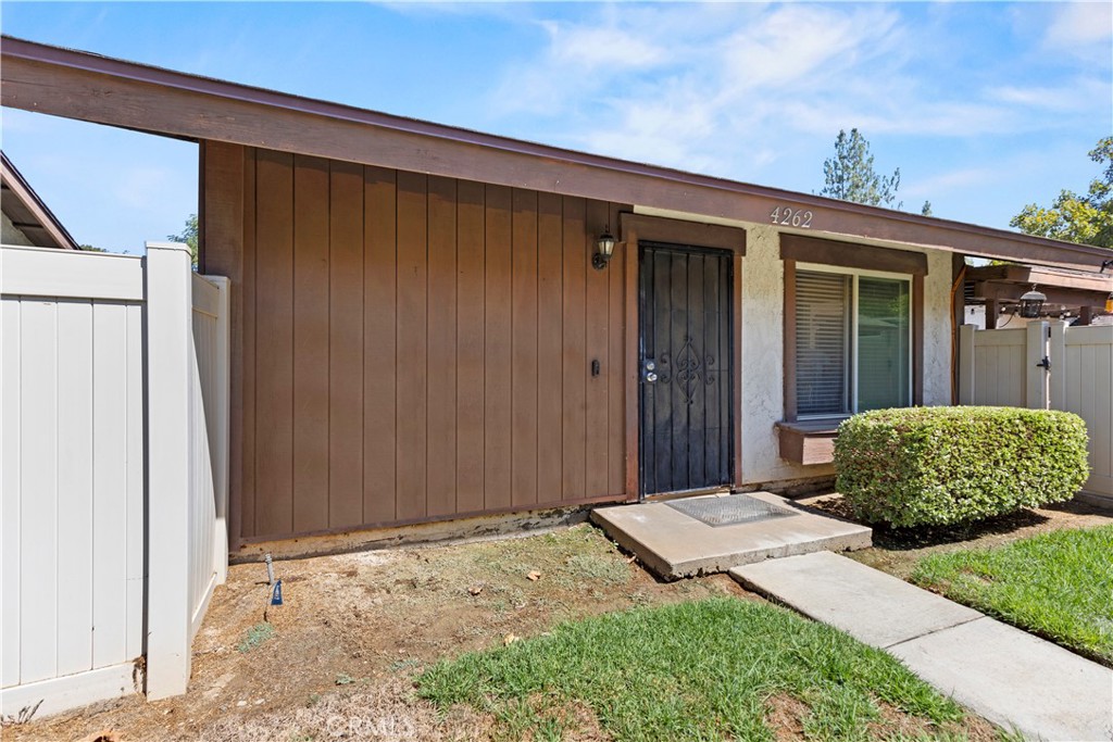 4262 Donald Avenue