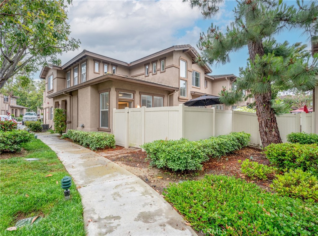 275 Woodcrest Lane