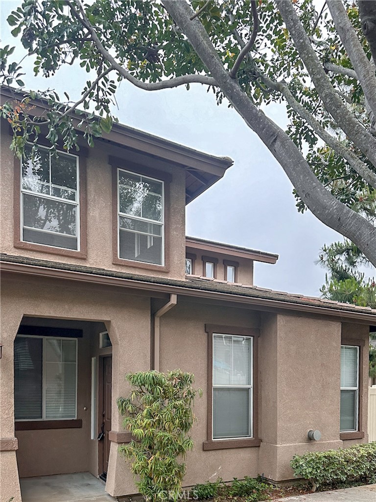 275 Woodcrest Lane