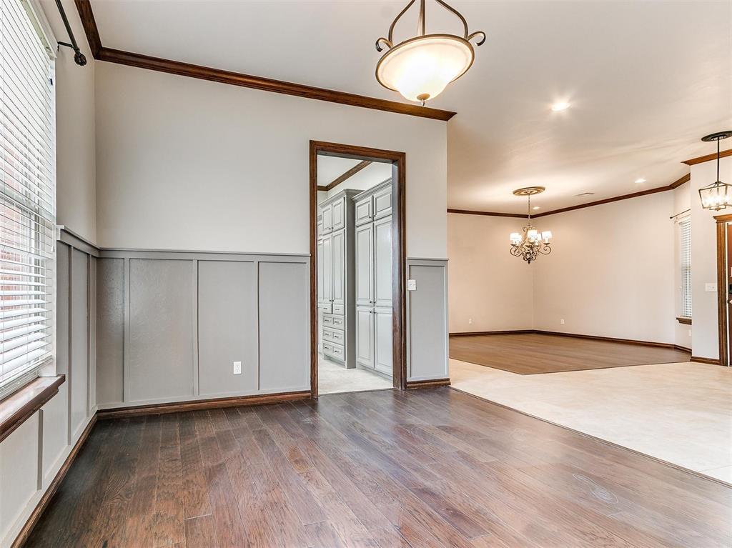 4553 Hollycrest Lane