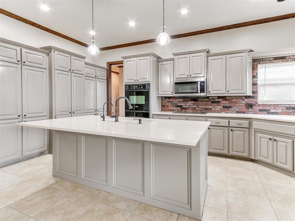 4553 Hollycrest Lane