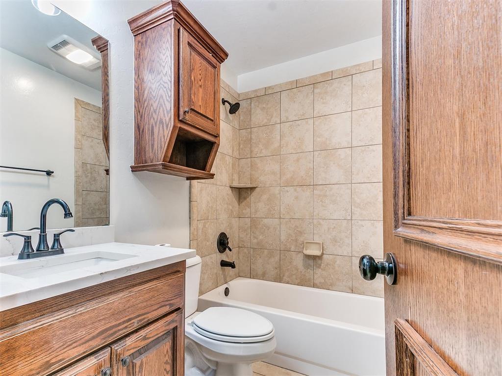 4553 Hollycrest Lane