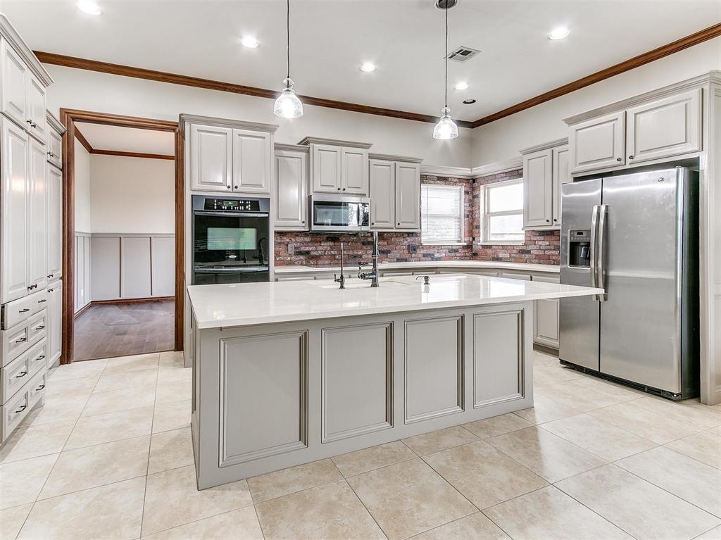 4553 Hollycrest Lane