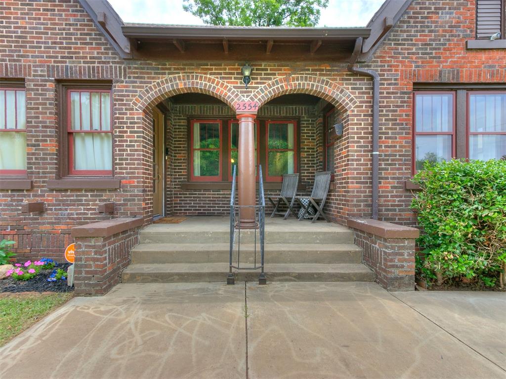 2554 NW 19th Street