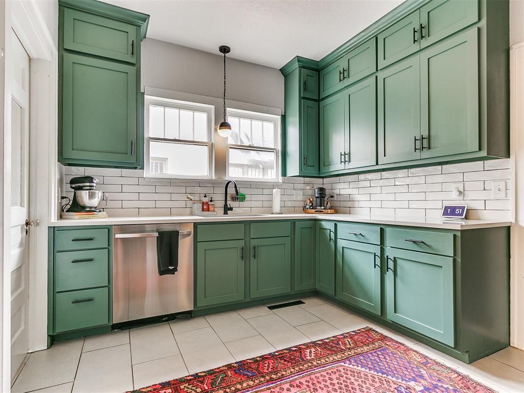 2554 NW 19th Street