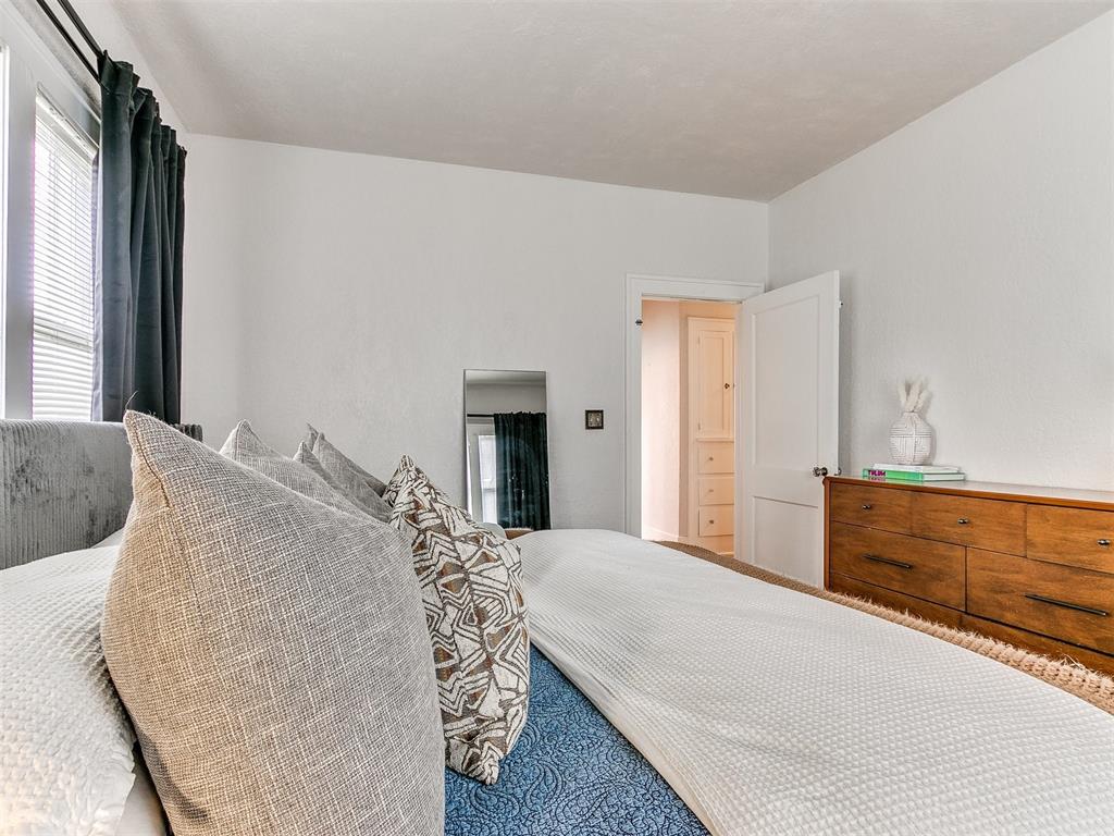 2554 NW 19th Street