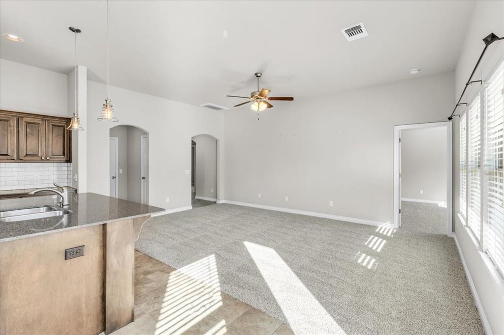 810 Mossy Road