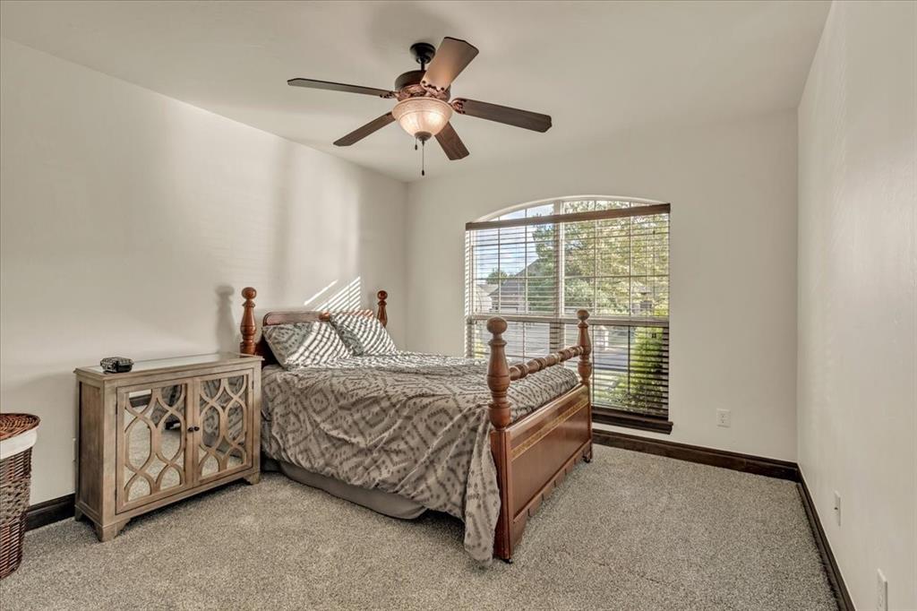 5817 Hardwick Lane