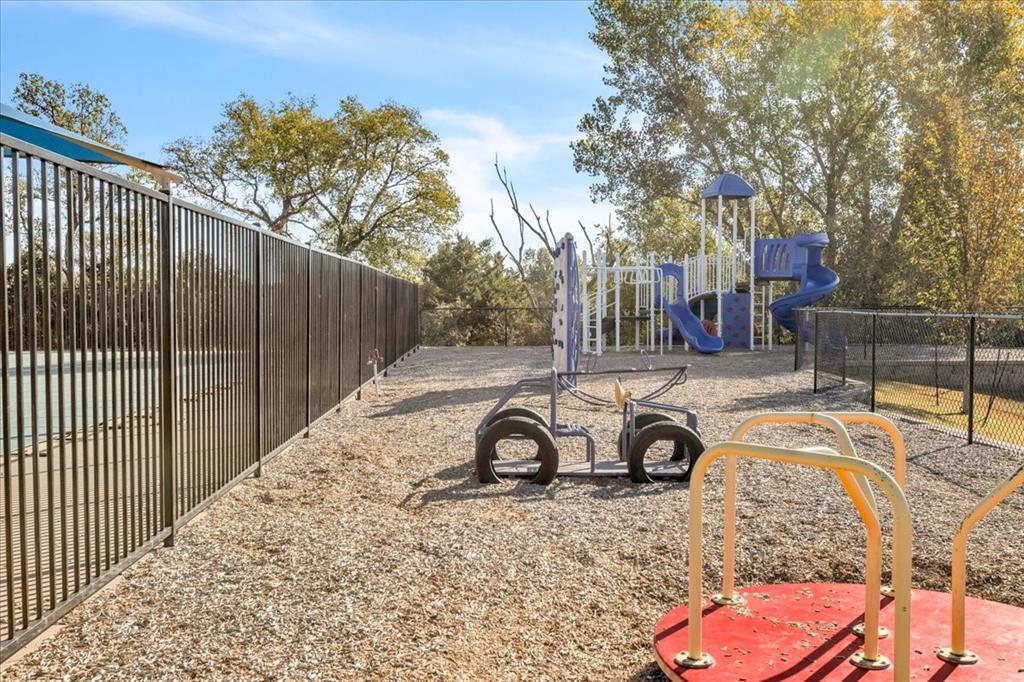 5817 Hardwick Lane