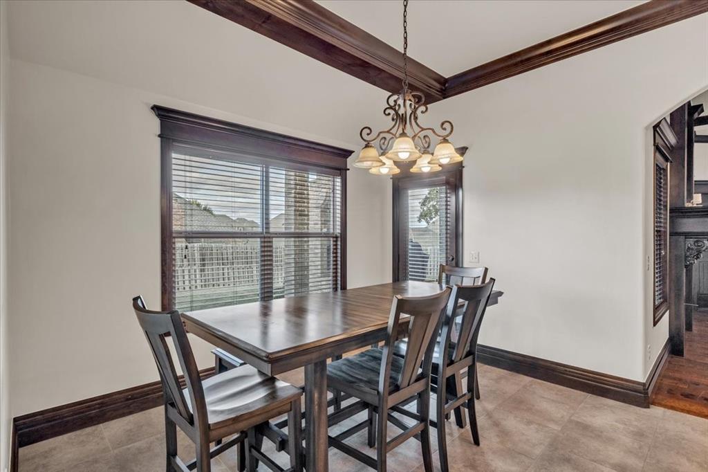 5817 Hardwick Lane